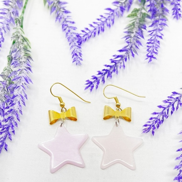 Stars & Bows Pretty Polished Pink Quartz Dangle Earrings - Picture 1 of 2